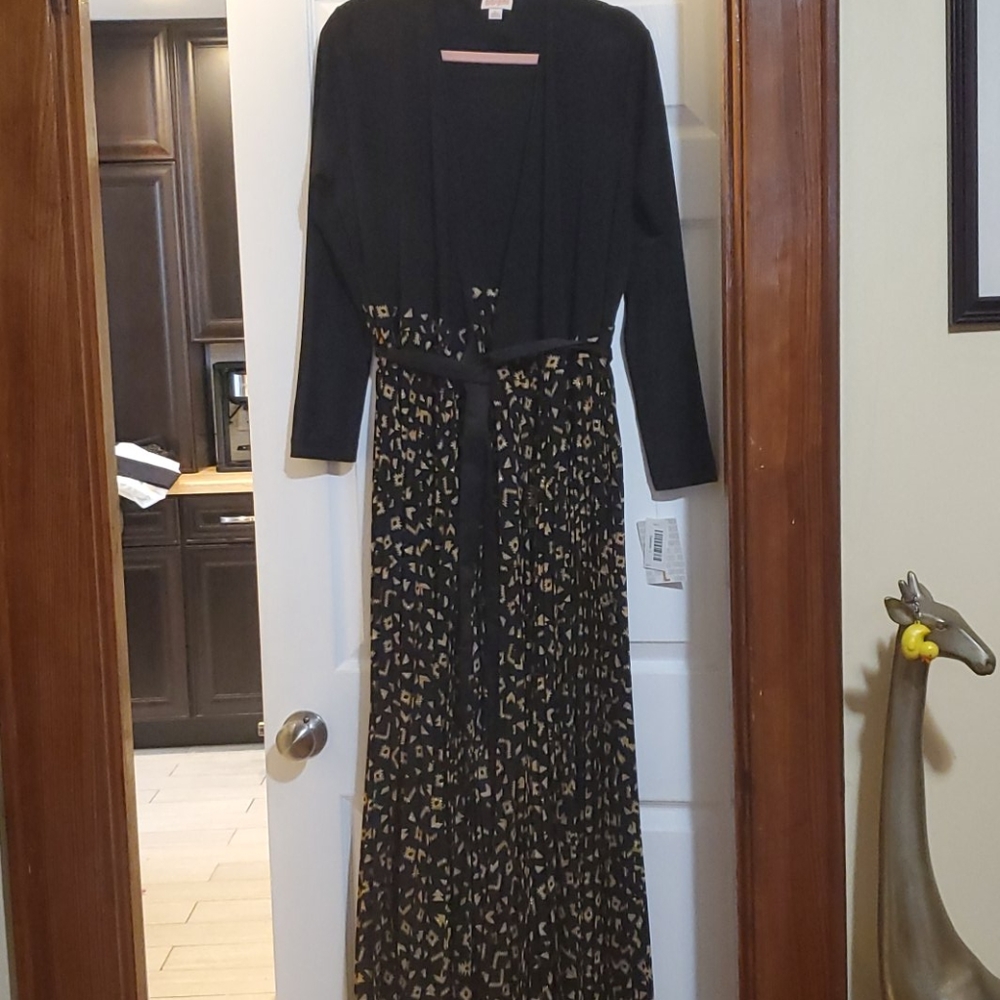 LuLaRoe DeAnne
